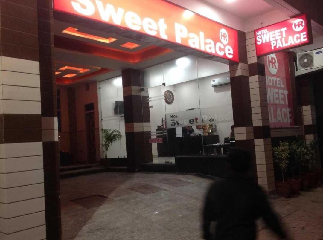 Hotel O Sweet Palace Нью-Делі Екстер'єр фото