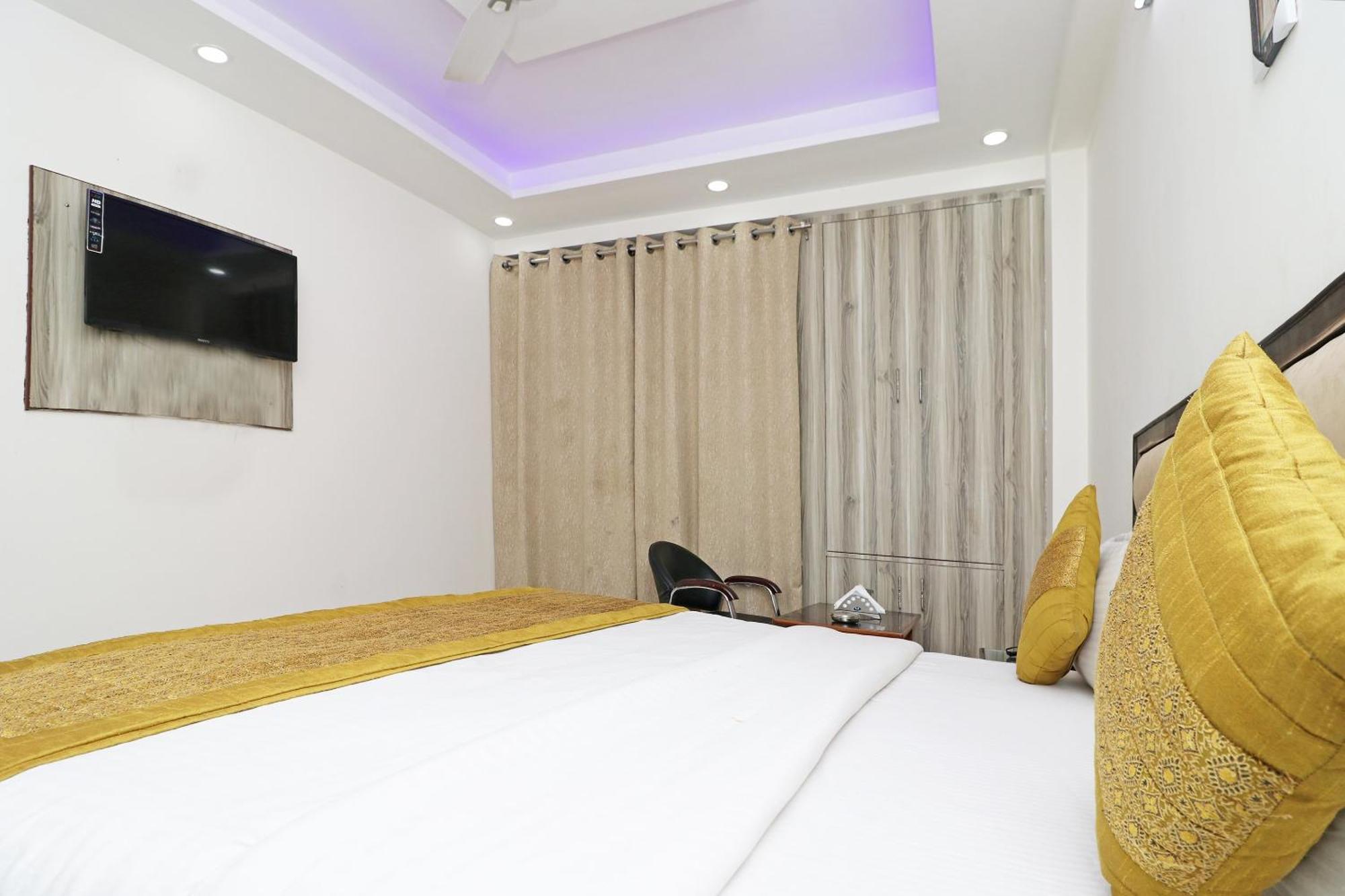 Hotel O Sweet Palace Нью-Делі Екстер'єр фото